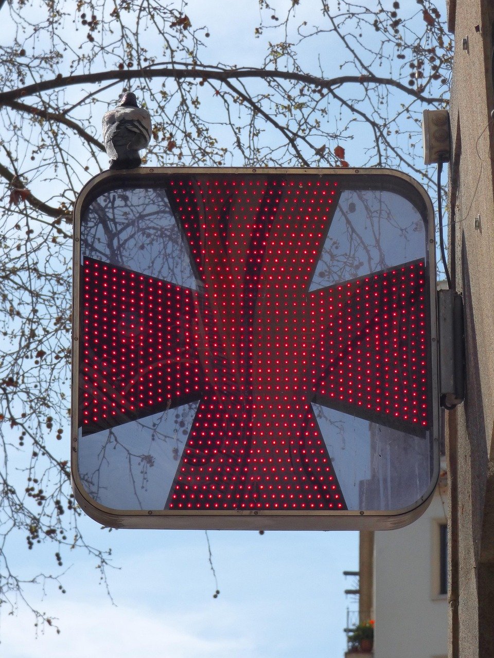 pharmacy, signal light, lettering, paloma, red cross, leds